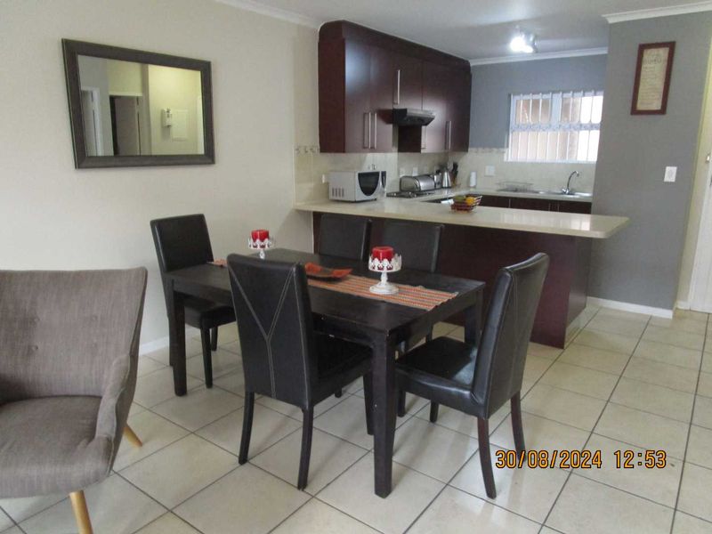 STUNNING FULLY FURNISHED GROUND FLOOR APARTMENT IN SECURE COMPLEX - Photo 8