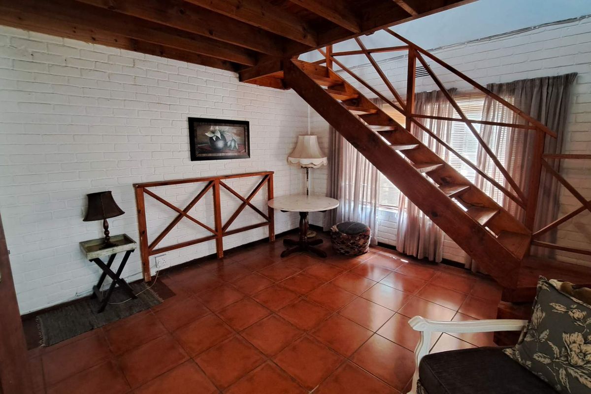 1 Bedroom 1 Bathroom - Photo 3