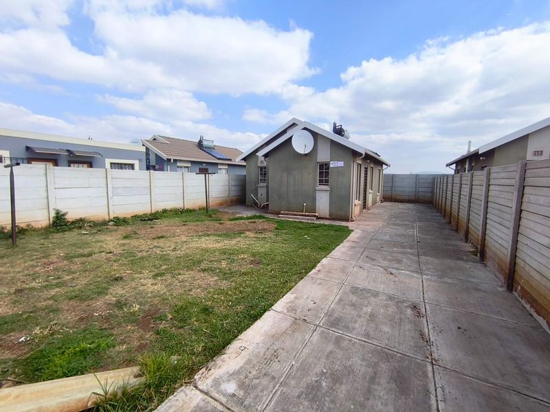 3 Bedroom House for Sale in Sky City, Alberton - Photo 5