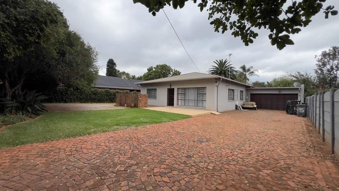 Property #2486801, House For Sale in Lyttelton