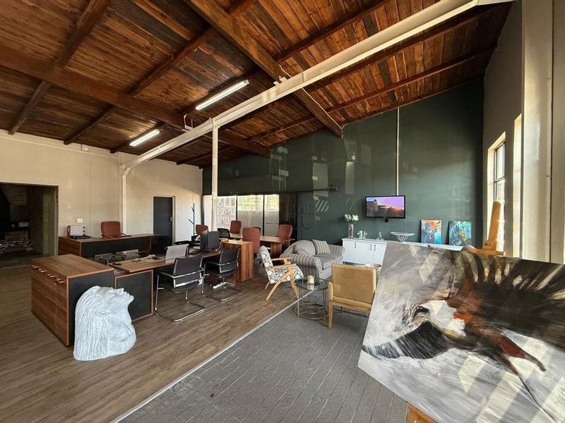 FOR RENT - PRIME COMMERCIAL WITH HERITAGE CHARM & FLEXIBLE SPACE - CENTRAL, SWAKOPMUND - Photo 9
