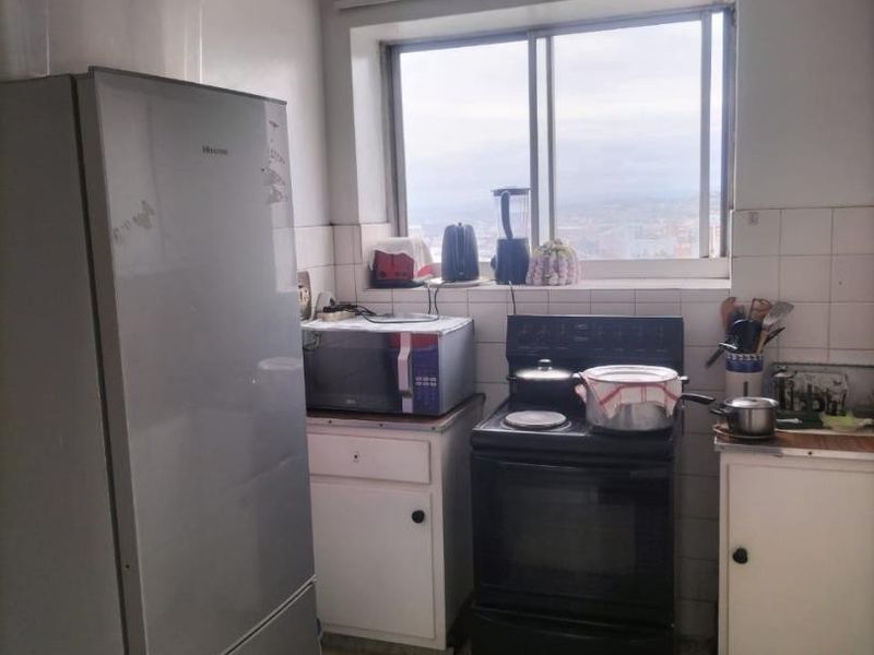 Secure Two-Bedroom Home with Sea Views in Durban Central - Photo 10