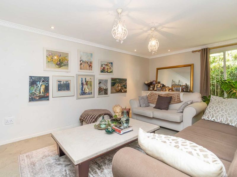 Charming, Characterful, Peaceful Home in the Heart of Hurlingham Manor - Photo 5