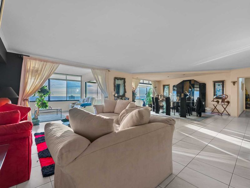 Renovator’s Dream with Panoramic Views in Prime Fresnaye - Photo 5