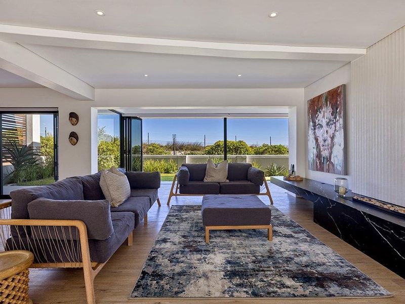 Seaside Serenity: Your Private Coastal Oasis Awaits - Photo 4