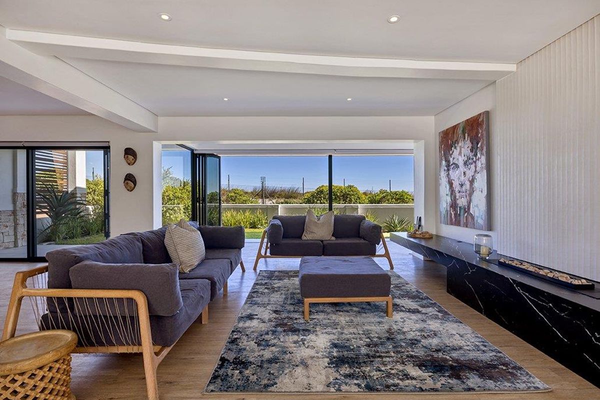 Seaside Serenity: Your Private Coastal Oasis Awaits - Photo 4