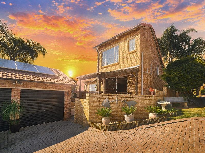A Rare Gem in the Sought-After Caribbean Estates - Photo 1