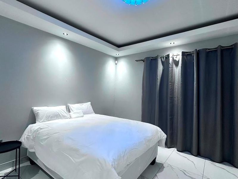Beautiful 3-Bedroom Family Home for Sale – Desert Park, Swakopmund. - Photo 6