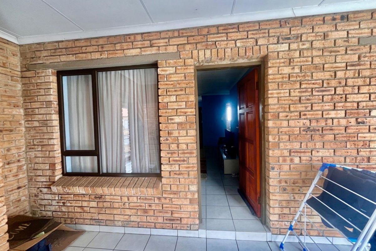 2 bedroom apartment on the market - Photo 3