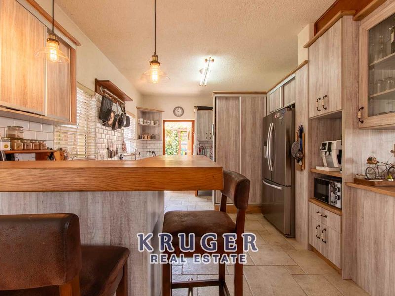 3-Bedroom Townhouse for Sale - Photo 6