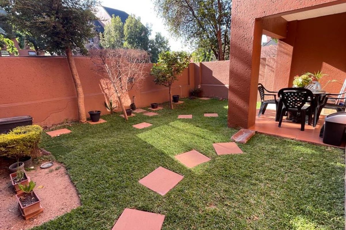 UNFURNISHED GARDEN UNIT - Photo 5