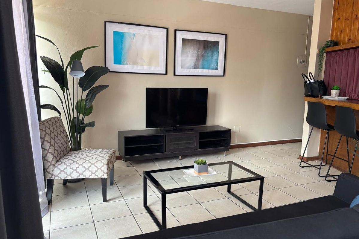 A bachelor Unit for sale in Braamfontein - Photo 4