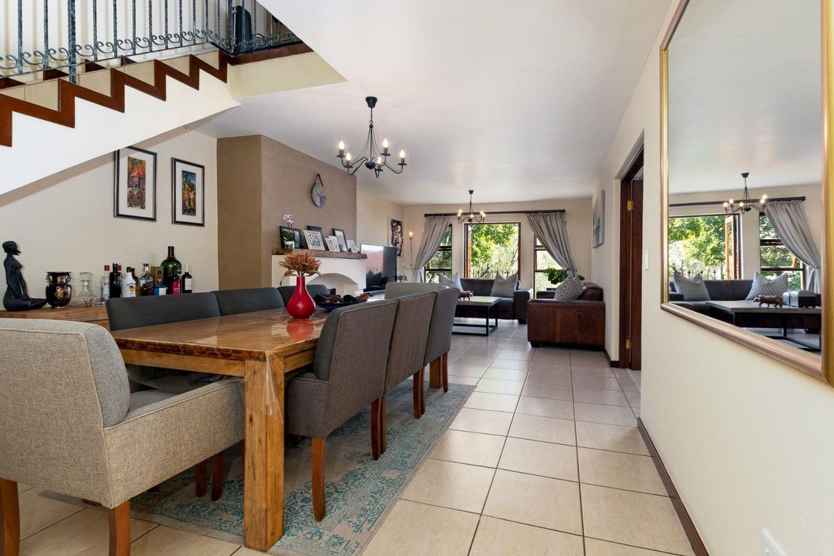 2 Bedroom Loft Apartment/Flat to Rent in Dainfern - Photo 2
