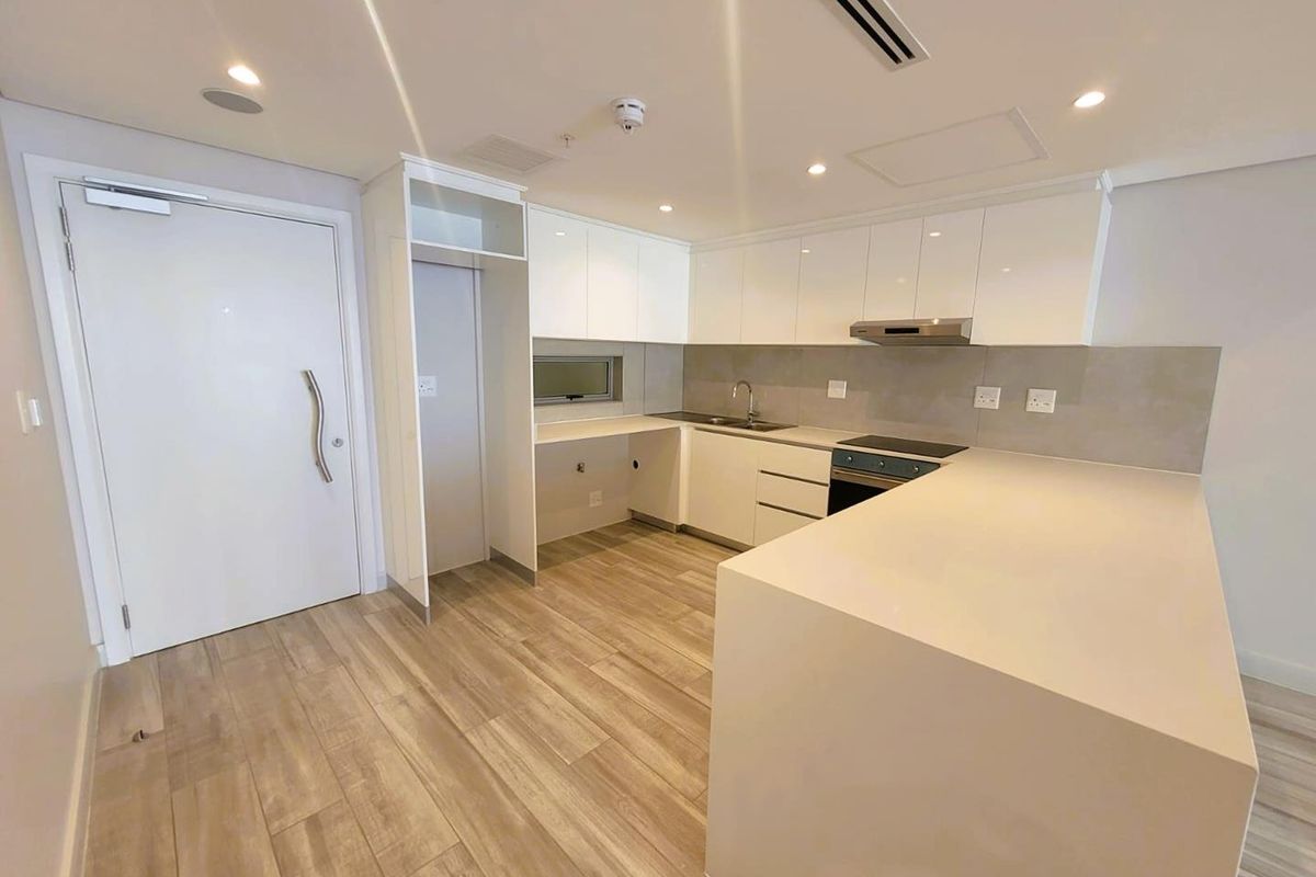 Stylish, 2 Bedroom Apartment uMhlanga Oceans Residences - Photo 3