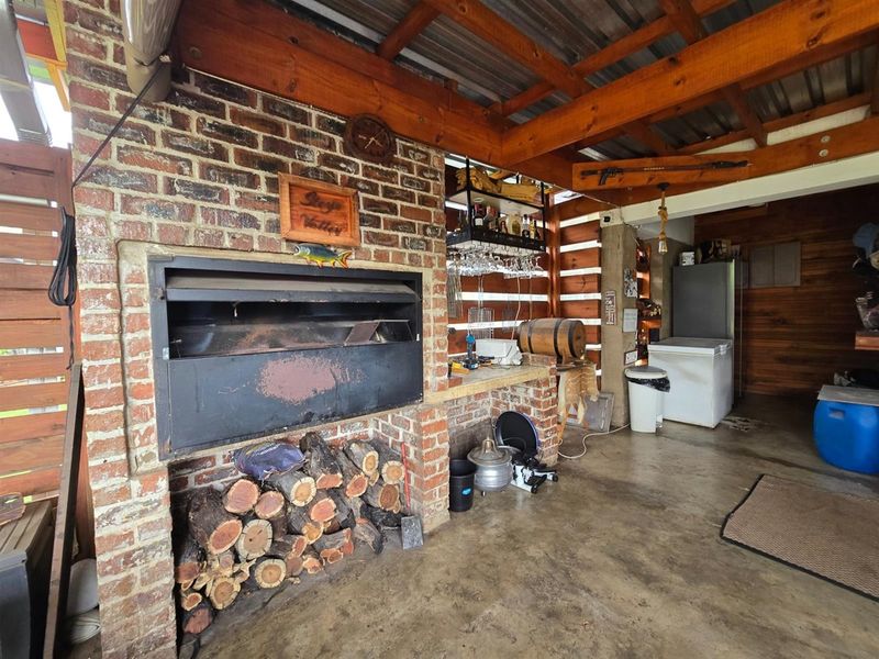 Entertain in Style, Live in Comfort - A Versatile Home Built for Modern Living - Photo 3
