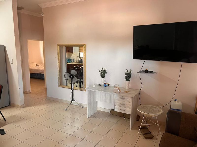 2 Bedroom Flat for Sale-Ongwediva - Photo 3