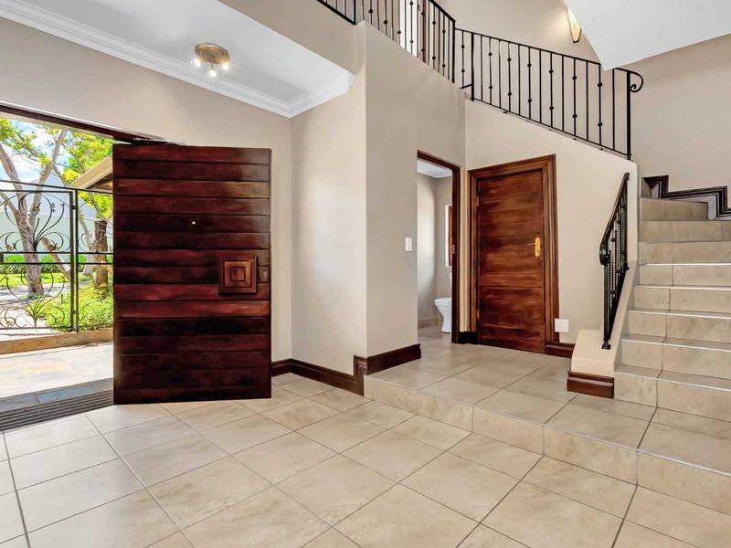 4 BEDROOM FAMILY HOME WITH 2 BEDROOM COTTAGE FOR RENT IN FOURWAYS GARDENS - Photo 4