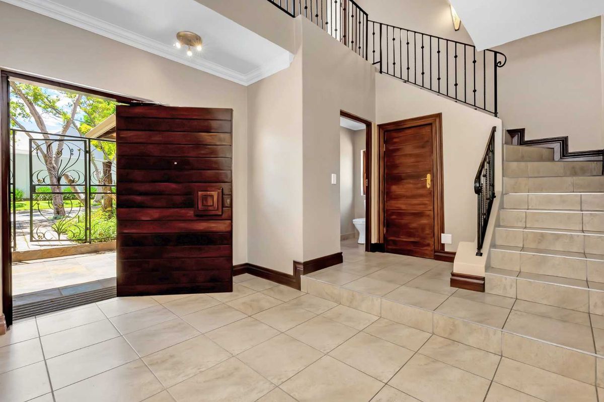 4 BEDROOM FAMILY HOME WITH 2 BEDROOM COTTAGE FOR RENT IN FOURWAYS GARDENS - Photo 4