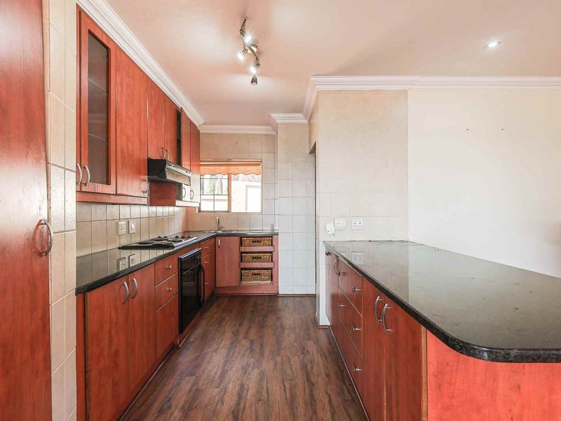 3 Bedroom House in Meadow Glen Estate, Moreleta Park - Photo 9