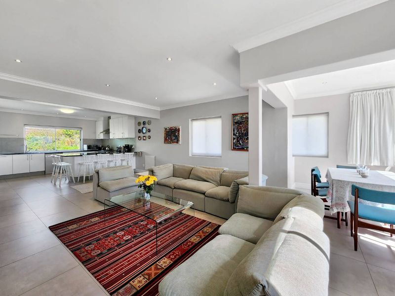 Undoubtedly Mouille Point's Grand Lady - Photo 9