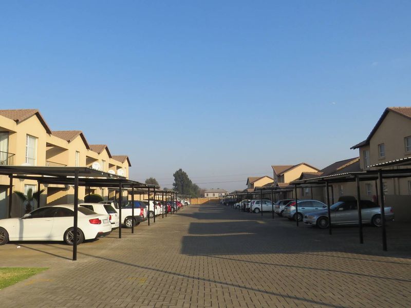 Luxury Living in Albertsdal, Alberton - Photo 4