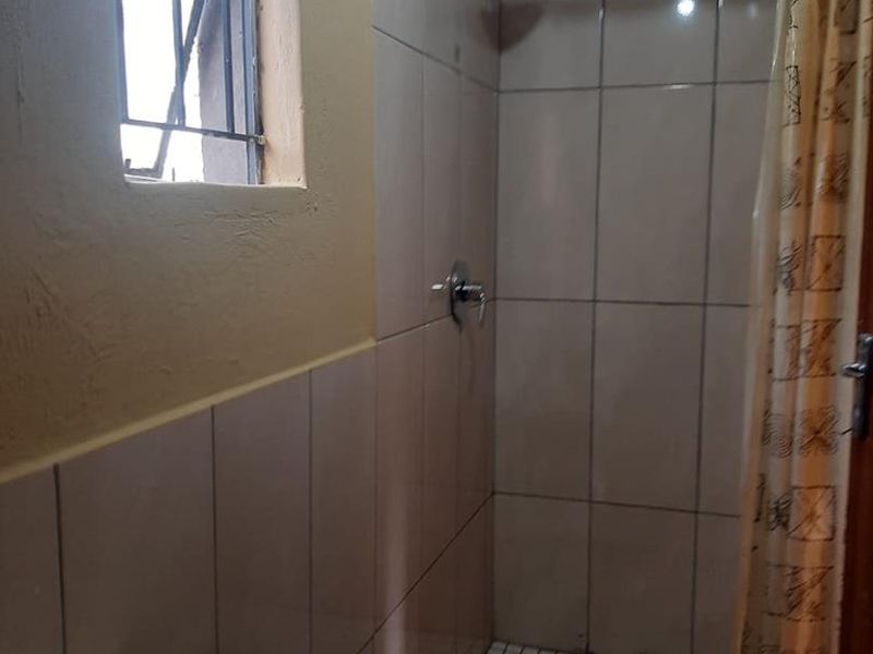 Property Investment - Photo 9