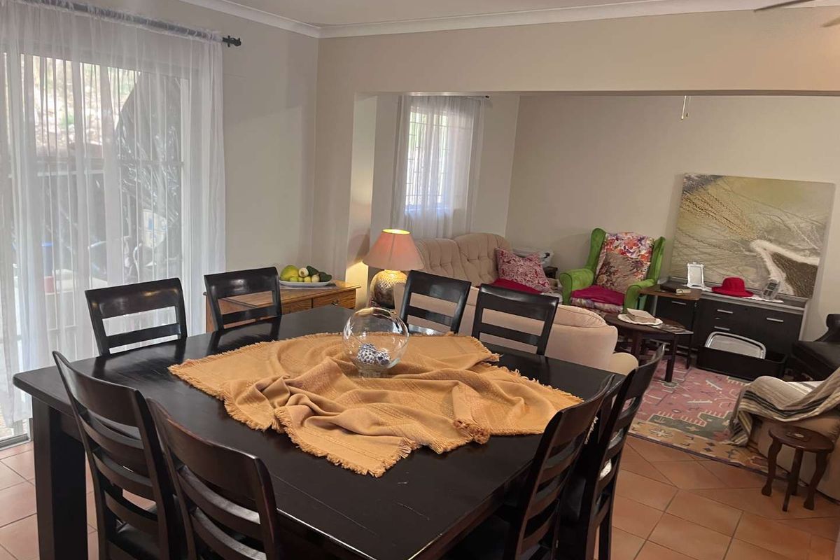 FULLY FURNISHED TOWNHOUSE Available for Rent - Photo 2