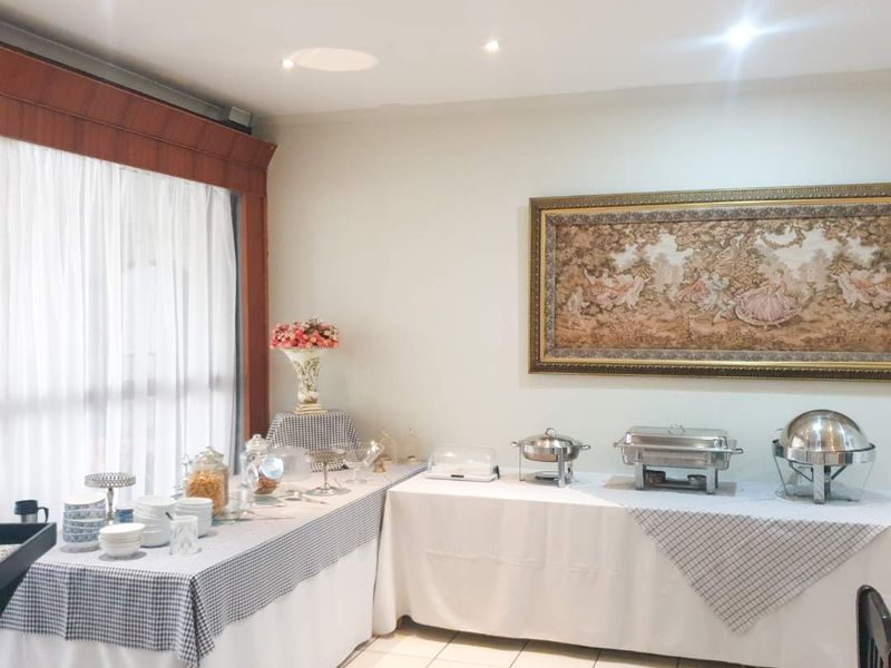 22 Bedroom guest house for sale in Pretoria north at the foot of the mountain. - Photo 8