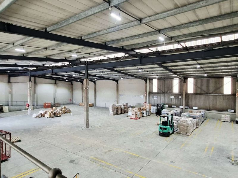 1,873m2 warehouse with dock-level access, yard, and N2 visibility | Available Aug 2025 in Durban North’s logistics zone - Photo 8