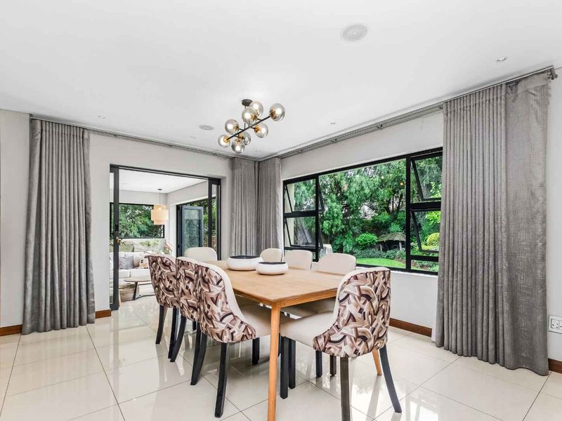 MAGNIFICENT FURNISHED HOME - Photo 8