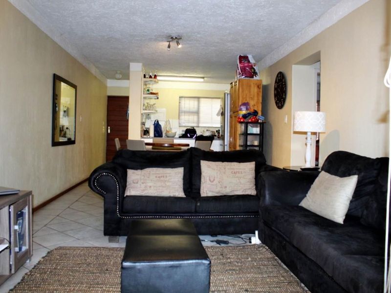 Property For Sale in Garsfontein, Pretoria - Photo 7