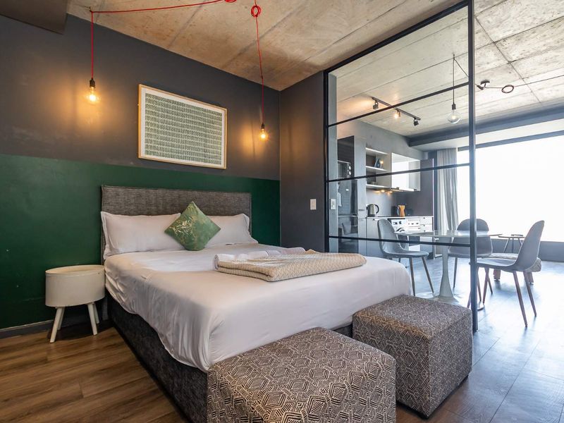 Stylish Airbnb-Ready Studio  (4) - Photo 7