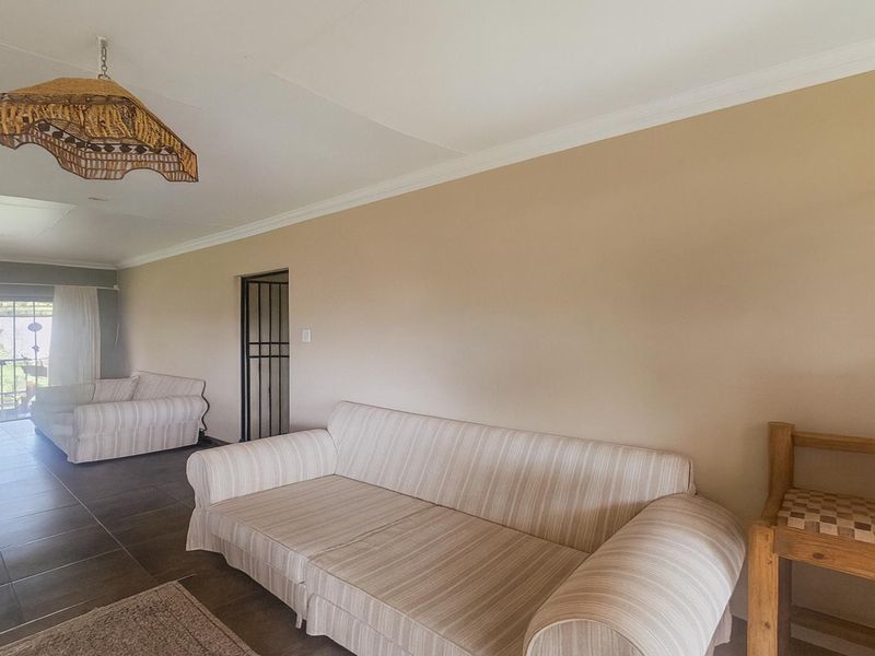 Discover Comfort & Style: Your Dream Home Awaits! - Photo 3