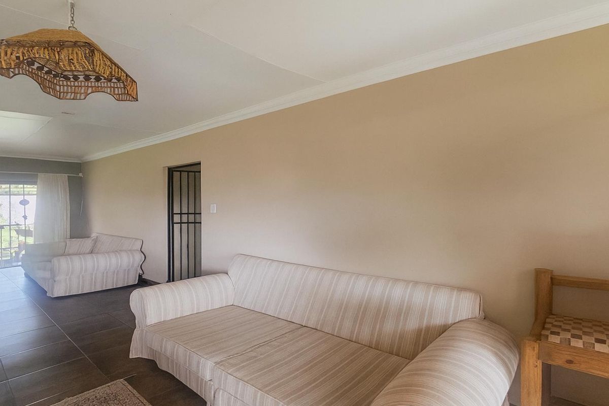 Discover Comfort & Style: Your Dream Home Awaits! - Photo 3