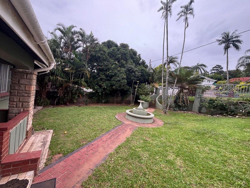 3-Bedroom Family Home with Flatlet for Sale in Escombe – Ideal for Families or Investors - Photo 4