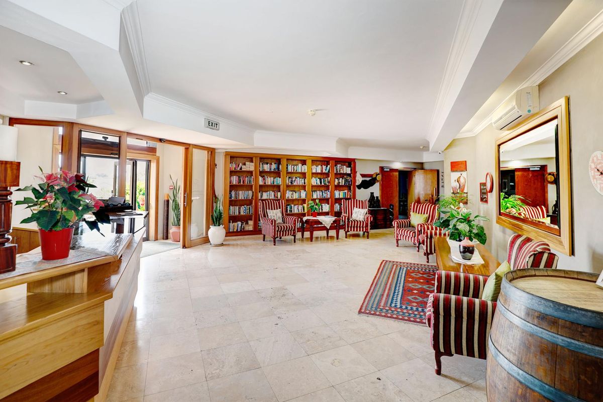 Neat & Modern Corner 1-Bedroom Apartment for Sale in Welverdiend Retirement Village, Oak Glen Bellivlle - Photo 3