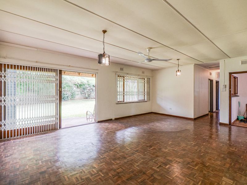 Level land house - Photo 8