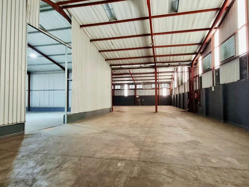 Yarded 2,832m2 Warehouse to Let | Phoenix Industrial Node, Durban | 400A 3-Phase - Photo 4