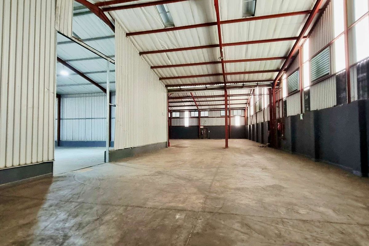 Yarded 2,832m2 Warehouse to Let | Phoenix Industrial Node, Durban | 400A 3-Phase - Photo 4