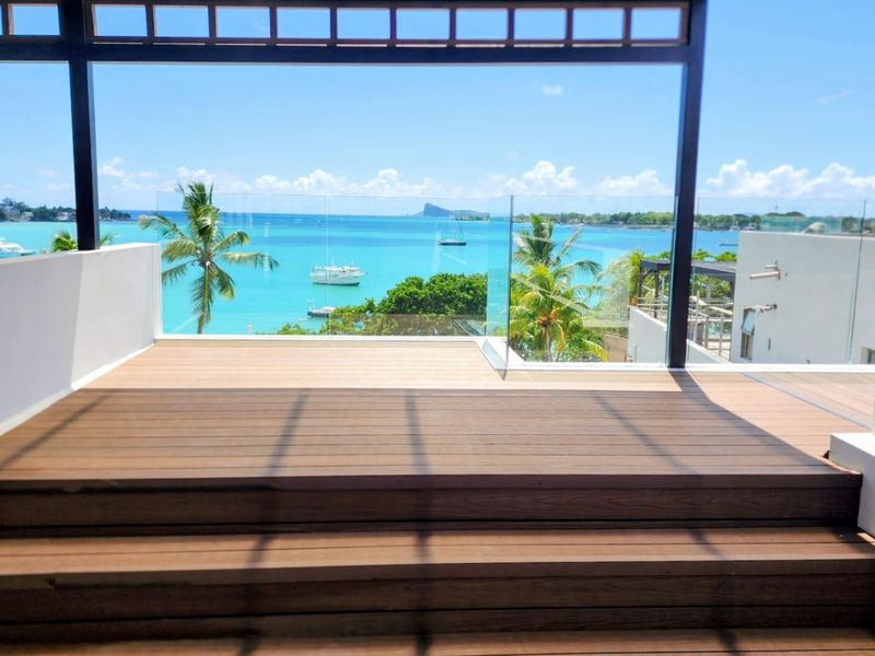 BAYSIDE PENTHOUSE - Photo 6