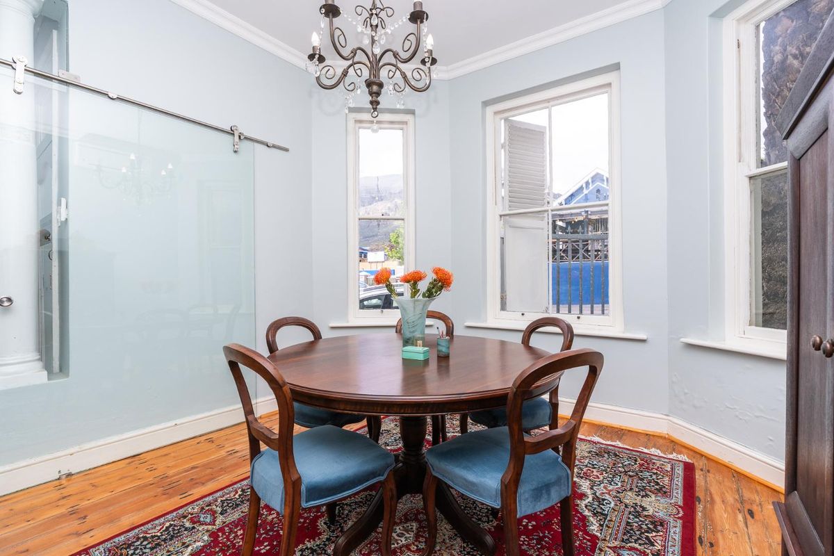 GARDENS COTTAGE FOR SALE BUSINESS ZONED - Photo 4