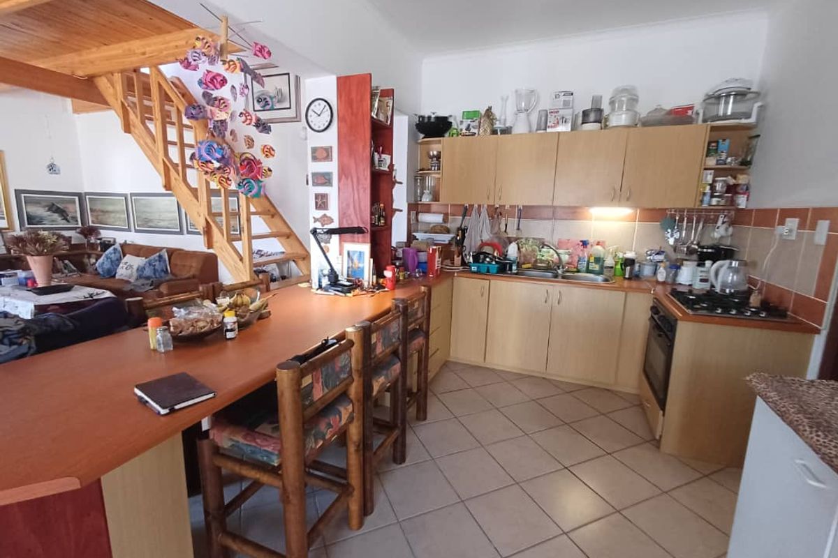 Family home with large 1 bedroom flat!!! - Photo 4