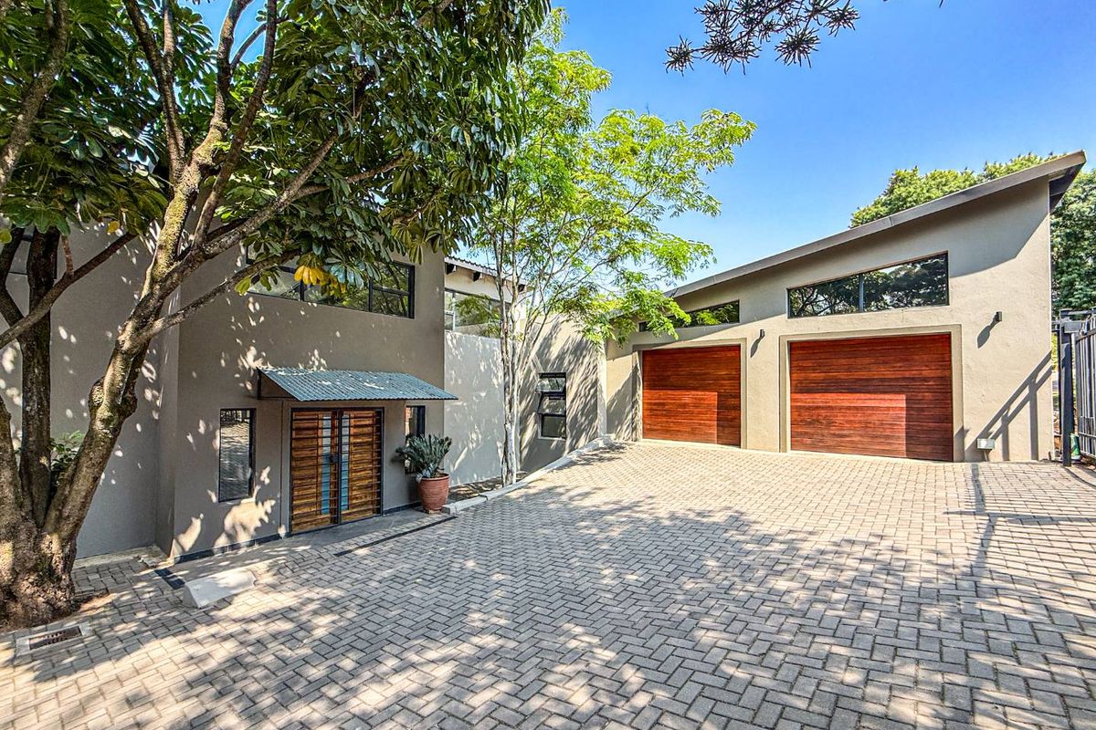 Serenity. Style. Security | Contemporary family living in leafy Constantia Glen Security Village - Photo 4