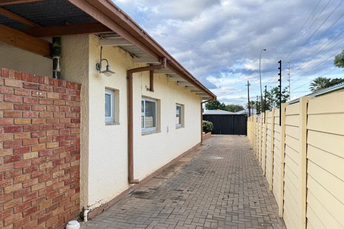 House For Sale Old Pionierspark - Photo 2