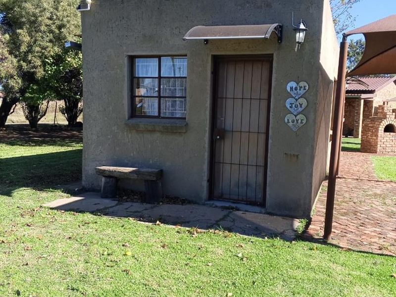 Bachelor’s Flat To Rent – Peaceful Garden Retreat - Photo 4