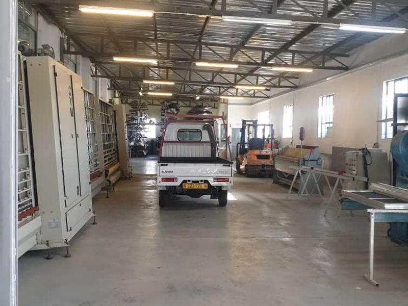 LAFRENZ TO LET - WAREHOUSE - Photo 9