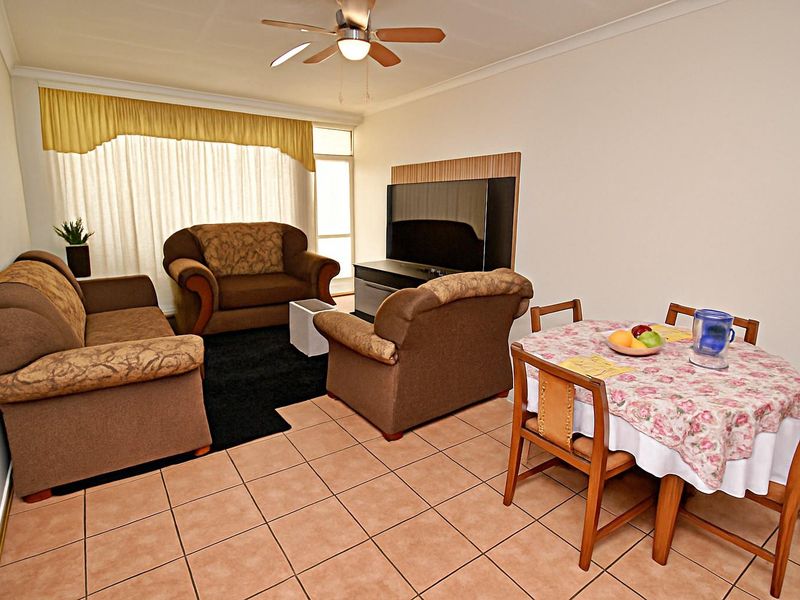 First Floor Apartment - Photo 5