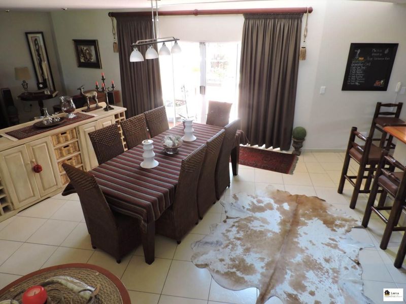 LUXURY DOUBLE STOREY HOUSE NEAR THE BEACH - Photo 8