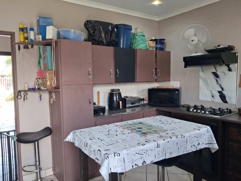 3 Bedroom House For Sale in Vanderbijlpark SE6 - Photo 7