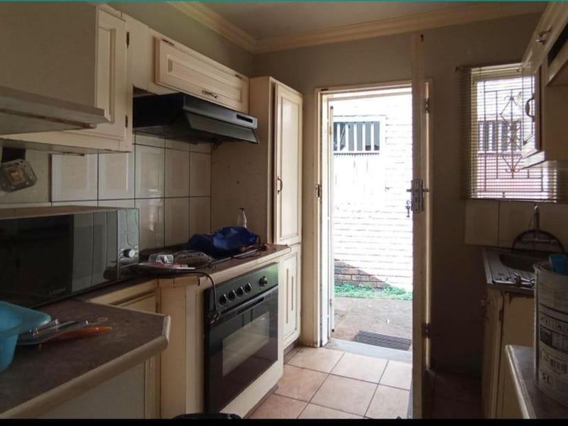 3 Bedroom House for Sale in Mabopane - Photo 5